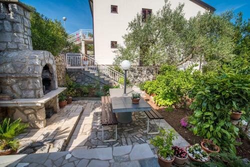 Apartments Ana S