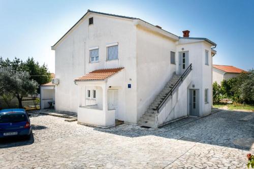Apartments With A Parking Space Krk - 17897