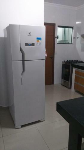 Apartamento 3 Quartos No Taperapuan. Menos De 300m Da Praia