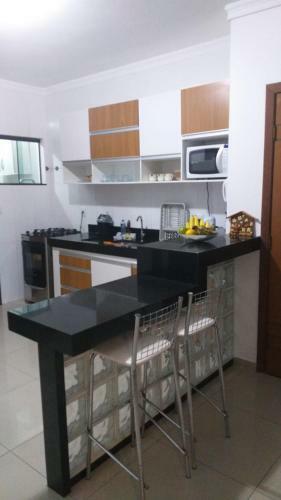 Apartamento 3 Quartos No Taperapuan. Menos De 300m Da Praia