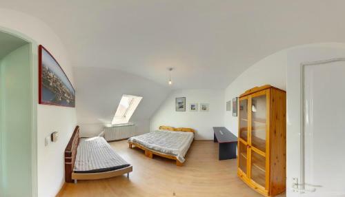 Hostal Highway House