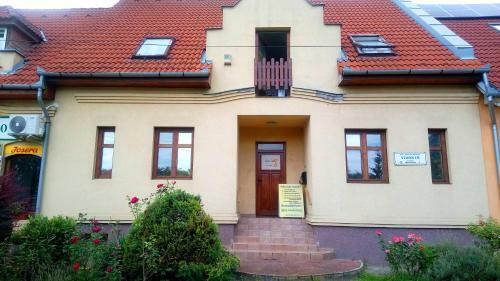 Hostal Highway House