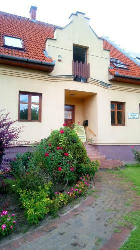 Hostal Highway House
