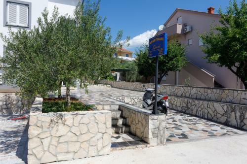 Apartments Lacic