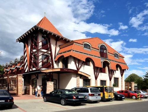 Hotel Kum�nia