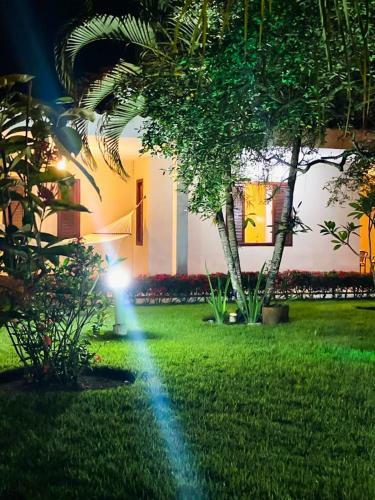 Casa Para 9 Pessoas, Com Piscina E Churrasqueira