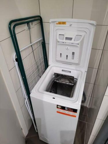 Lovely Apartment With Free Parking