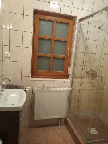 Hostal Vend�gh�z A Csabay K�ri�hoz