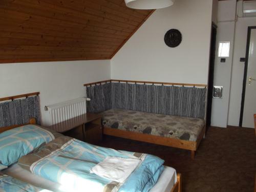 Hostal B�n�porta