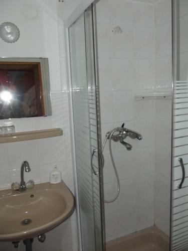 Hostal B�n�porta