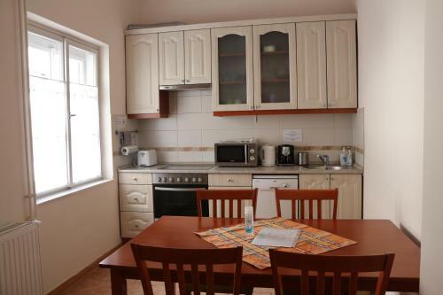 Hanga Apartman, K?szeg