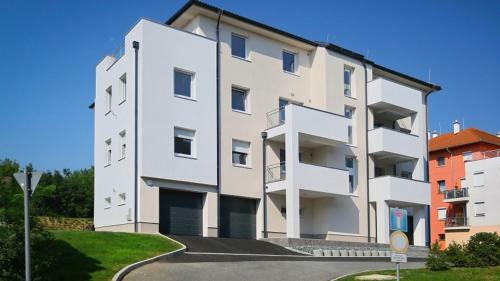 Juhar Apartman