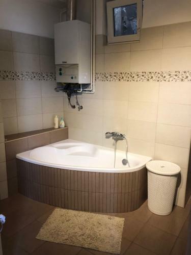 V�rk�r Apartman