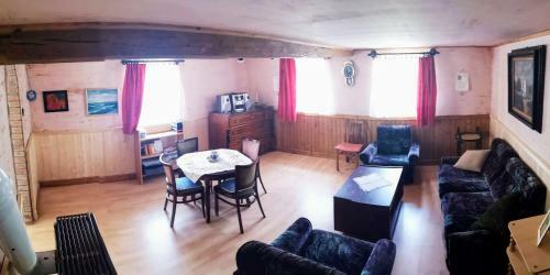 Pusztakisfalu Vend�gh�z