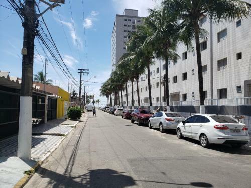 Apartamento Kit�o Com Quarto 50mts Do Mar