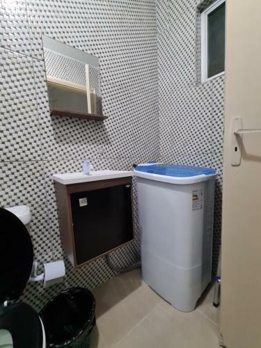 Apartamento Kit�o Com Quarto 50mts Do Mar