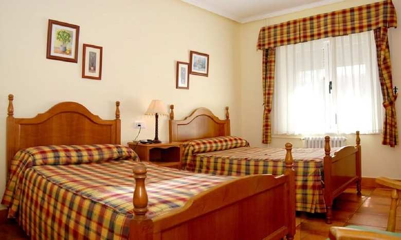 Hostal Valle De San Emiliano