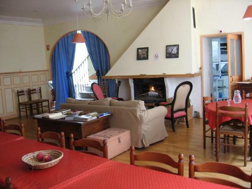Bed & Breakfast Chambres Et Table D'h�tes Ancien Hotel Du Larzac