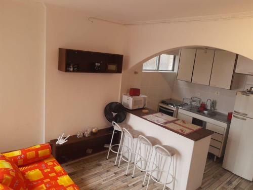 Incr�vel Apartamento Na Guilhermina Com Vista Pro Mar