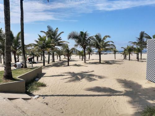 Incr�vel Apartamento Na Guilhermina Com Vista Pro Mar
