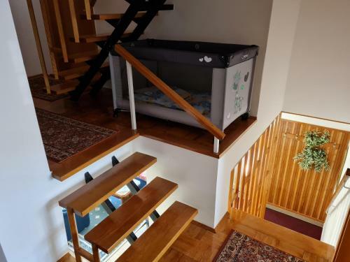 Gy�ngyvir�g Apartman Lenti