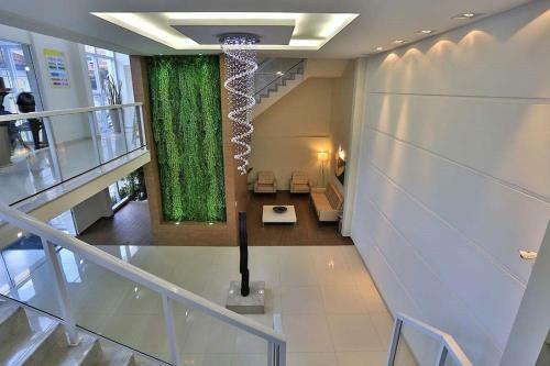 Apartamento 50 Metros Da Praia, Vista Para A Serra E O Mar