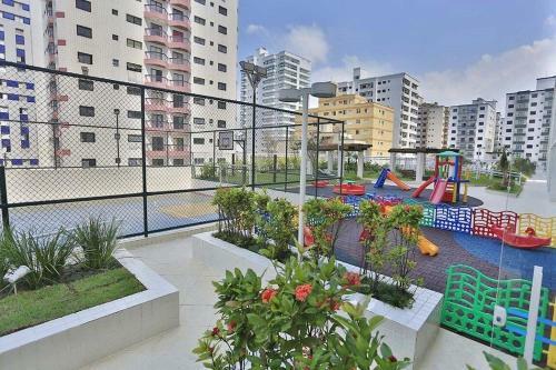 Apartamento 50 Metros Da Praia, Vista Para A Serra E O Mar
