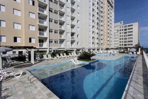 Apartamento 50 Metros Da Praia, Vista Para A Serra E O Mar