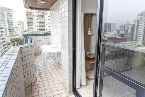 Apartamento Apto Com Wi-fi E Vista Do Mar Da Praia Grande-sp