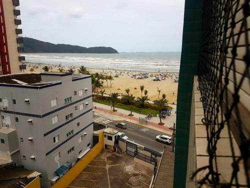 Apartamento Kitnet Guilhermina Frente Feirinha E Mar