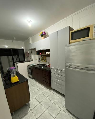 Apartamento Ap Vila Guilhermina Com Quintal (praia Grande)