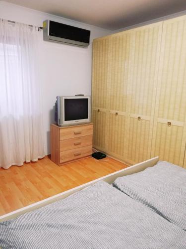 Napvir�g Vend�gh�z