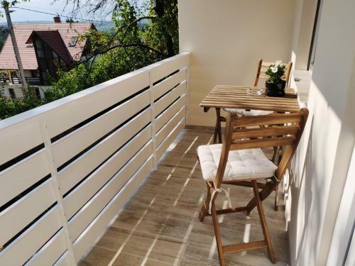 Eleven Apartman House