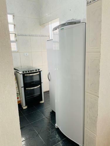 Apartamento T�rreo/30 Mts Da Praia