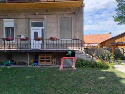 Elizabeth Apartman