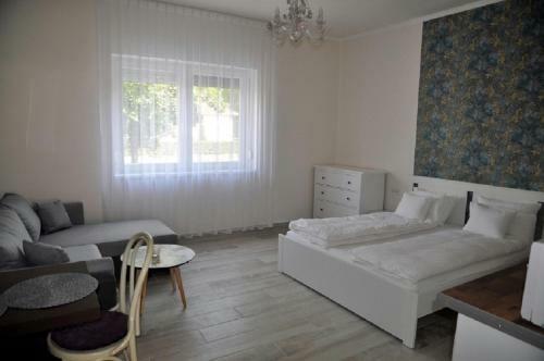 Hostal River Apartment