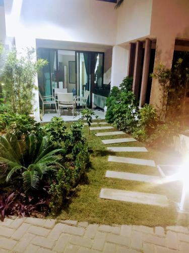 Maui Beach Residence - Beira Mar - Apartamento T�rreo