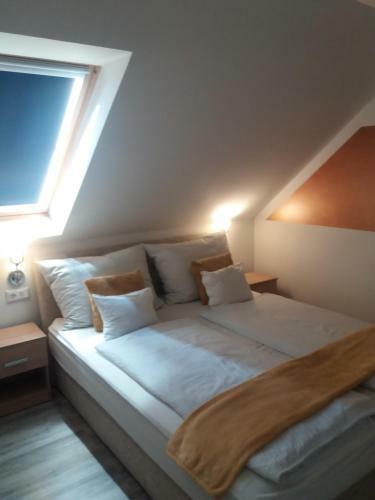 Hostal �va Apartman