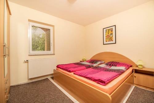Lena Apartman