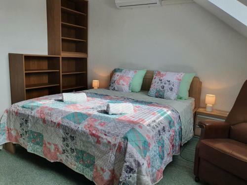 Flower Apartment