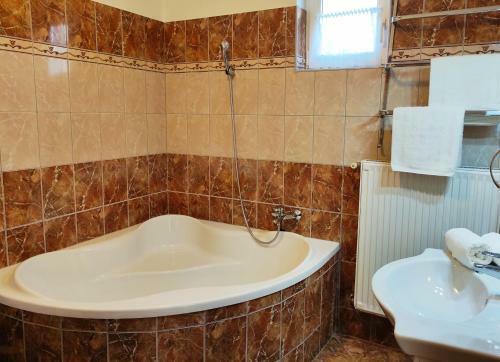 V�r-lak Apartman
