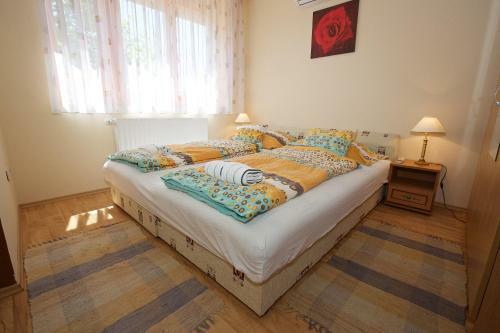 Zoli Apartmanok-br�dy 51-53