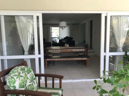 Casa de Praia Porto de Galinhas, Muro Alto