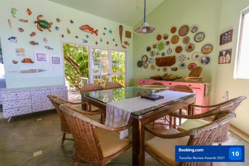 Casa A Beira Mar Com 4 Suites E Muito Conforto