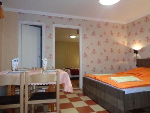 Irisz Apartman Hajd�szoboszl�