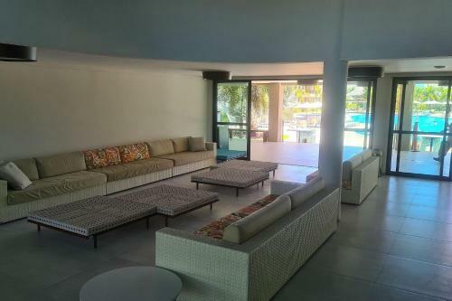 Flat Cercado Pelo Para�so No Beach Class Eco Life