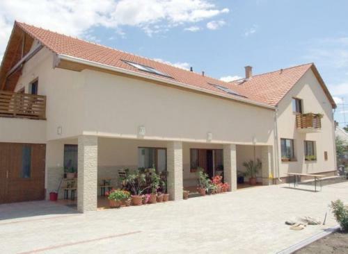 Hostal Aura Vend�gh�z