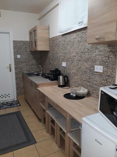Hena Apartman