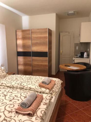 Bed & Breakfast J�cint Panzi� ***