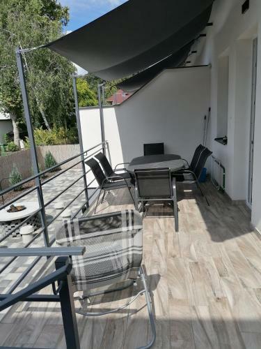 Hajnal Apartmanh�z